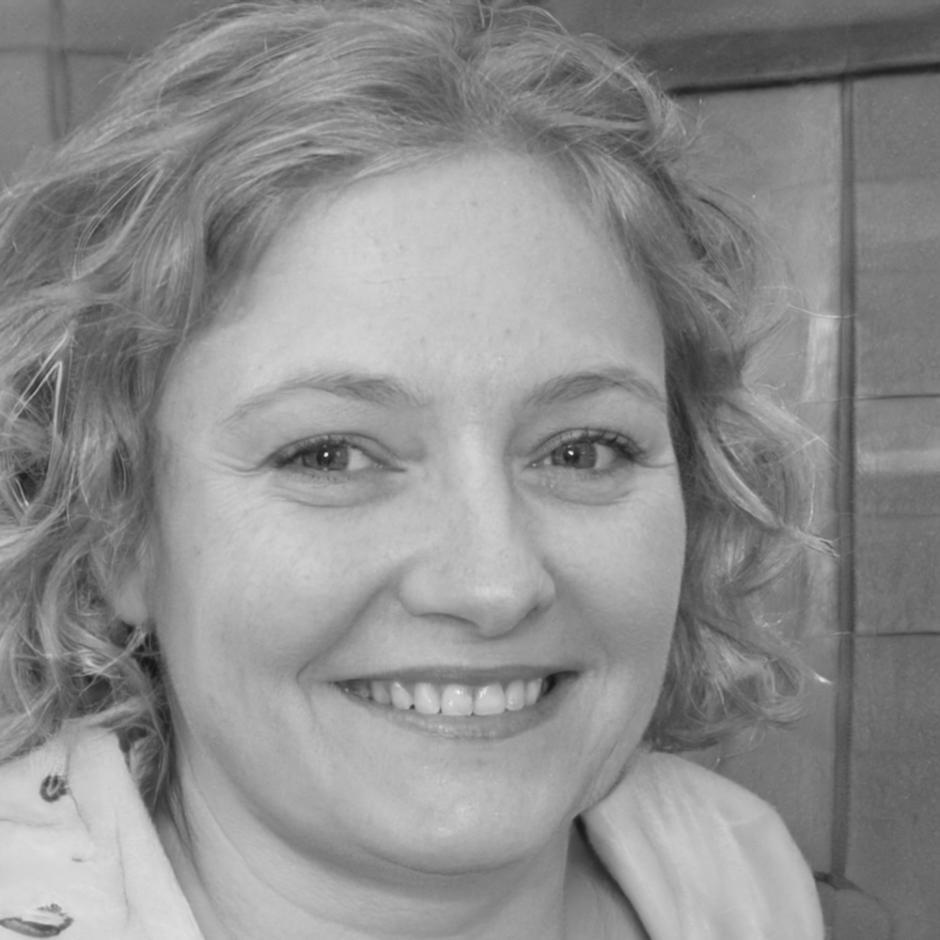 Fiona Bergström, leitende Kursentwicklerin und KI-Spezialistin